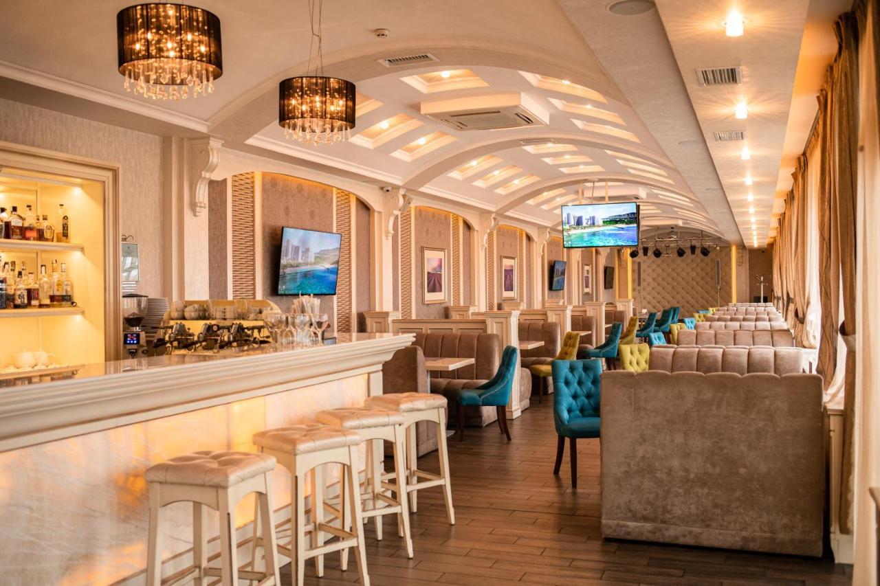 Sonata Hotel & Restaurant "Готель Соната" 리비프 외부 사진